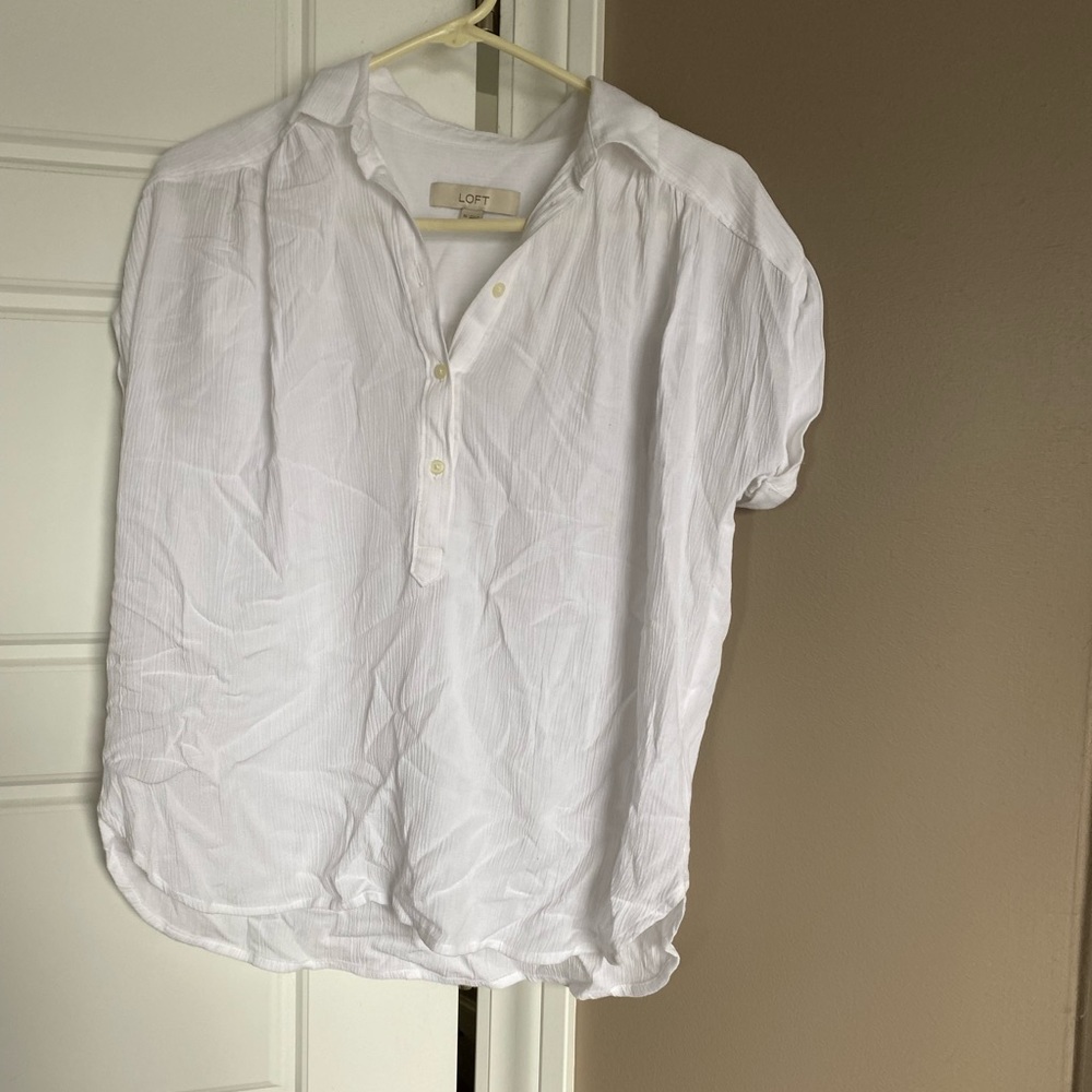 Loft Flowy Shirt Size Small
